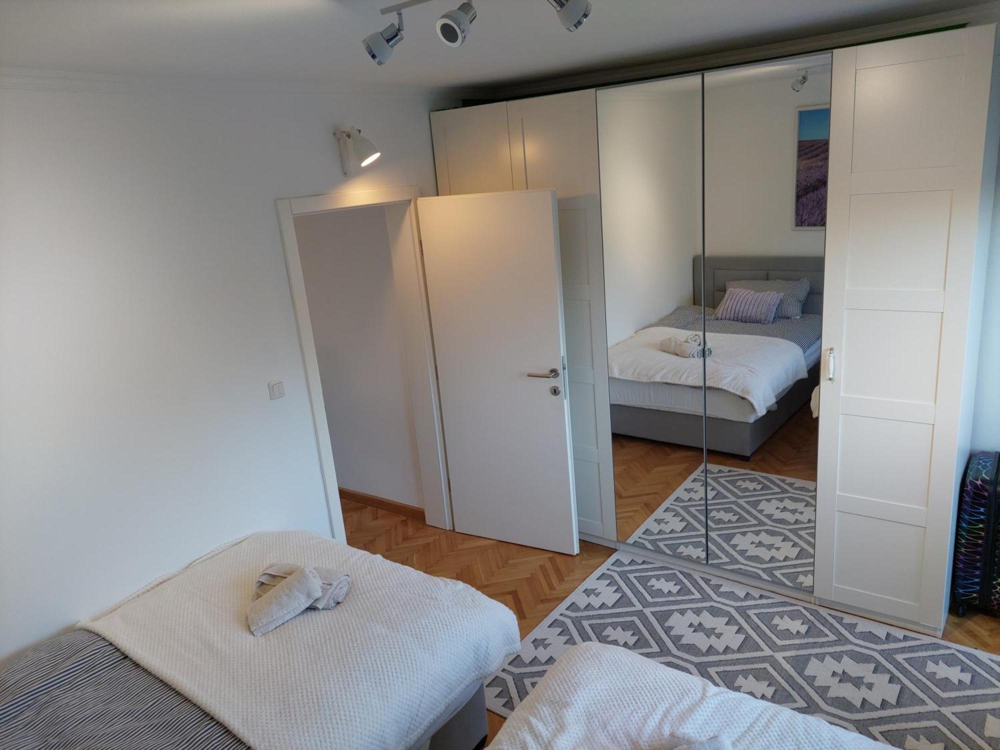Apartman Masha 卡尔洛瓦茨 外观 照片